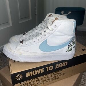Nike Blazer Mid 77 Women’s 7.5 Youth 6